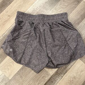 Lululemon track that high rise lined short 5 inch inseam size 8